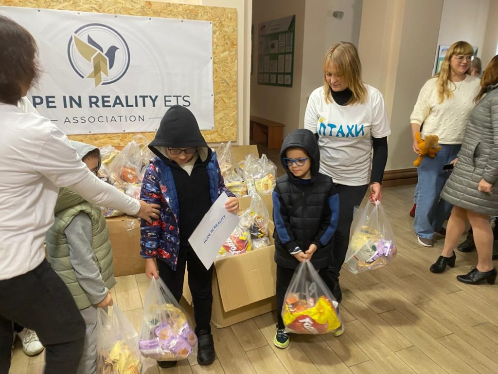 progetto realizzato 1 Progetto realizzato dall'associazione. Bambini che hanno ricevuto il cibo